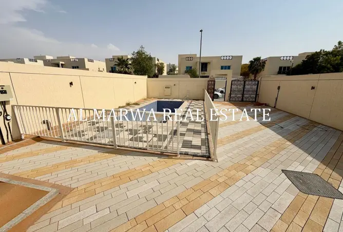 156934908 - Property Image 3