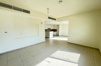 Townhouse - 3 - 4 for rent in Noor Townhouses - Town Square - Dubai