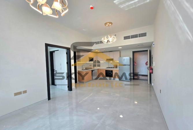 51593894 - صورة العقار 2