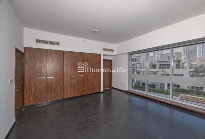 136075600 - Property Image 2