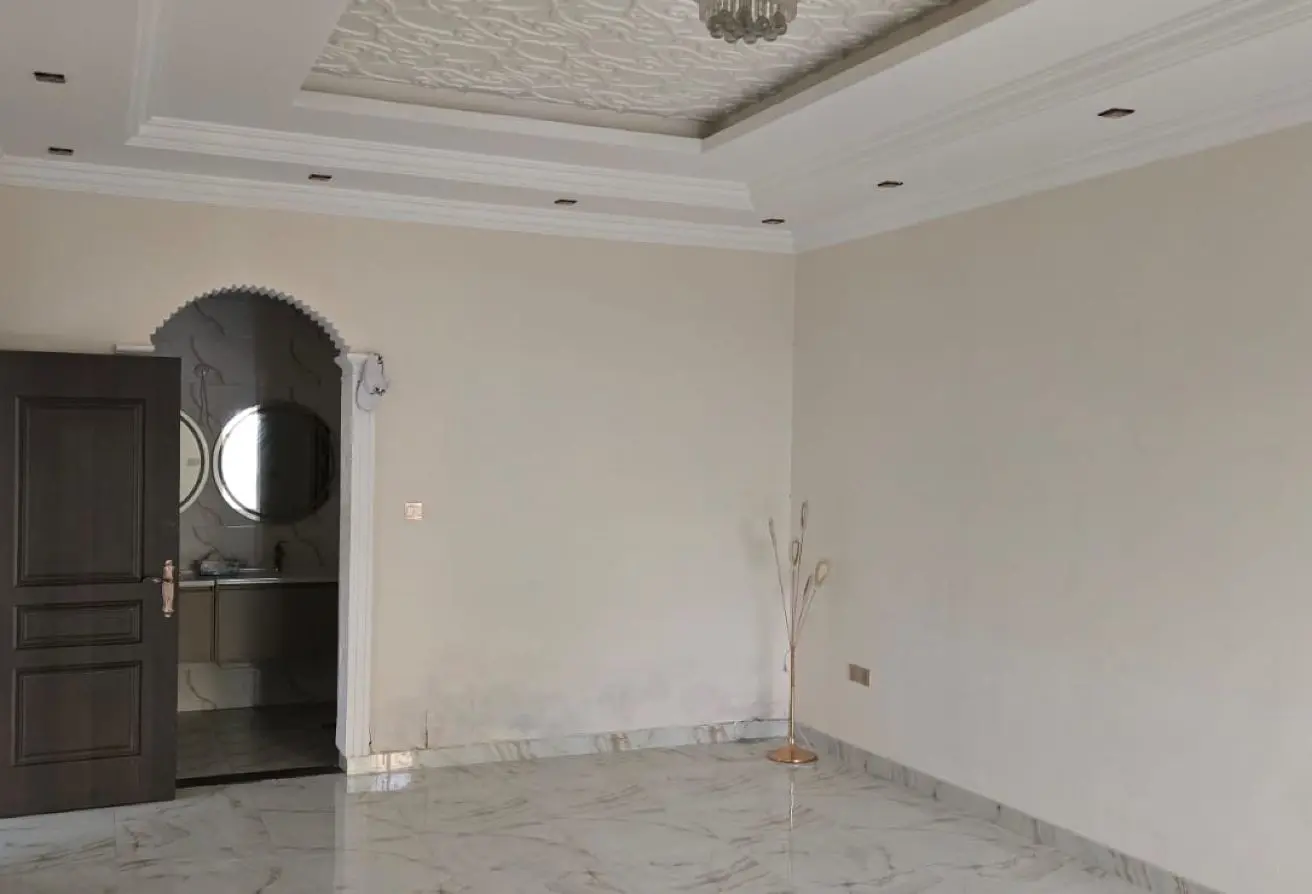 160982056 - Property Main Image