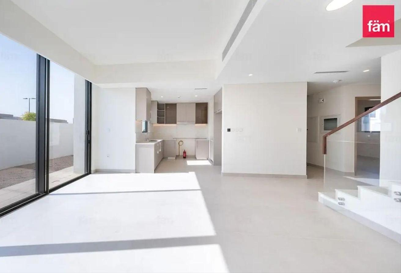 Brand New Corner 4br | Prime Location photo 4