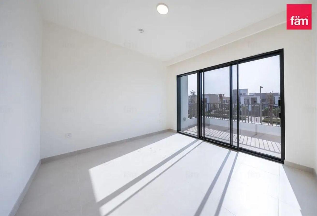 Brand New Corner 4br | Prime Location photo 6