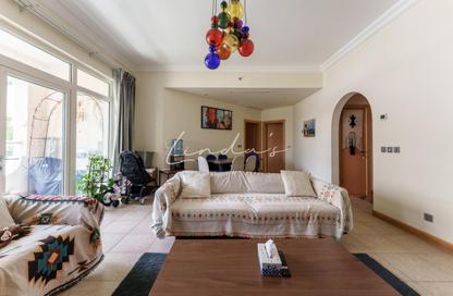 Apartment - 2 Bedrooms - 3 Bathrooms for sale in Al Basri - Shoreline Apartments - Palm Jumeirah - Dubai