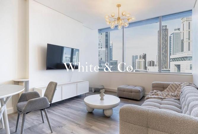 Modern Unit | Spacious | Great location
