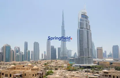 Apartment - 2 Bedrooms - 2 Bathrooms for rent in Burj Royale - Downtown Dubai - Dubai