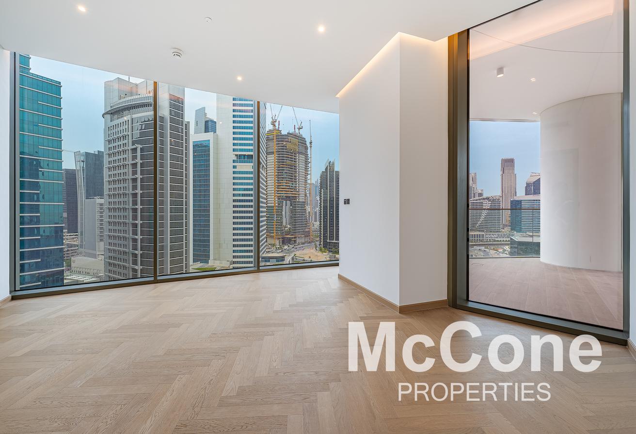 Area Expert | Ultra-Luxury Living | Canal View photo 13