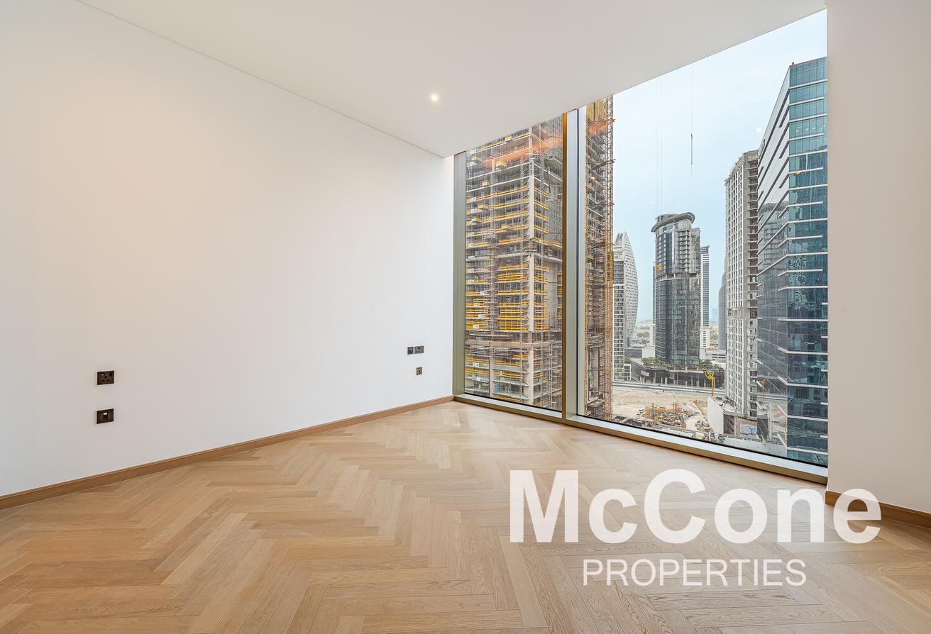 Area Expert | Ultra-Luxury Living | Canal View photo 11