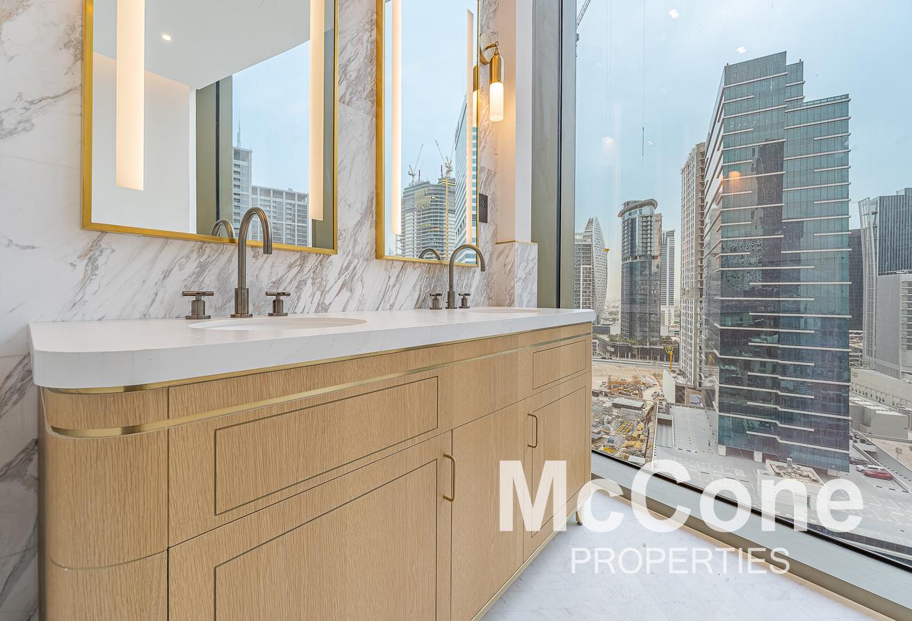 Area Expert | Ultra-Luxury Living | Canal View photo 17