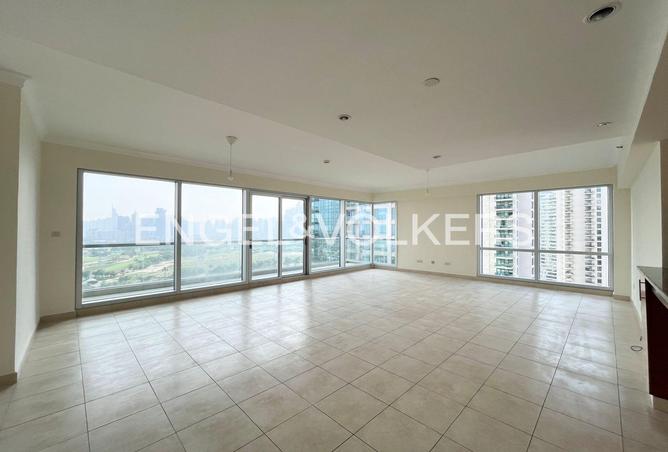 82789638 - Property Main Image