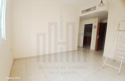 Apartment - 1 - 1 for rent in Muwailih Building - Muwaileh - Sharjah