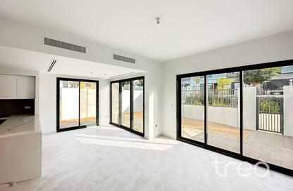 Townhouse - 4 - 5 for rent in La Rosa 2 - La Rosa - Villanova - Dubai