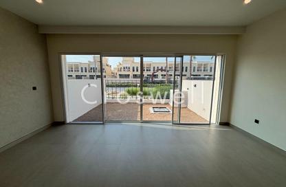 Townhouse - 5 - 5 for rent in Nice - Damac Lagoons - Dubai