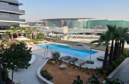 Apartment - 2 Bedrooms - 3 Bathrooms for rent in M2M Building - Meydan Avenue - Meydan - Dubai