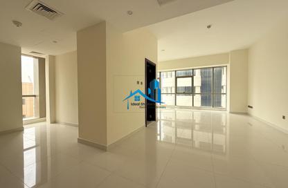 Office Space - Studio - 1 for rent in Gevora Hotel - Sheikh Zayed Road - Dubai Office Space - Studio - 1 for rent in Gevora Hotel - Sheikh Zayed Road - Dubai