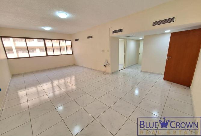 104120933 - Property Image 2