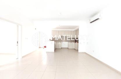 Villa - 4 - 5 for rent in Hayat Townhouses - Town Square - Dubai