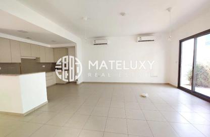 Villa - 4 - 5 for rent in Hayat Townhouses - Town Square - Dubai