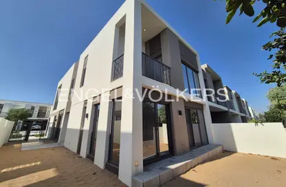 Townhouse - 4 Bedrooms - 5 Bathrooms for rent in Aura Gardens - Tilal Al Ghaf - Dubai