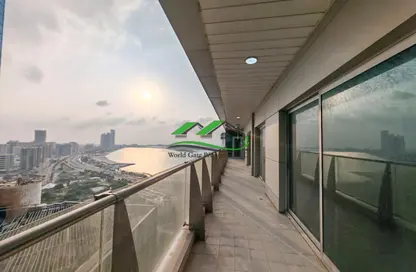 شقة - 3 غرف نوم - 4 حمامات للايجار في برج بينونة 1 - شارع الكورنيش - أبوظبي