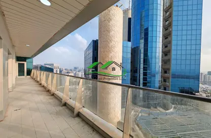 شقة - 3 غرف نوم - 4 حمامات للايجار في برج بينونة 1 - شارع الكورنيش - أبوظبي