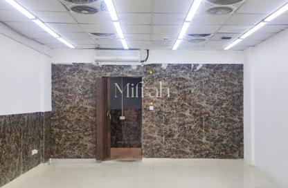 Shop - Studio - 1 Bathroom for rent in Building P02 - France Cluster - International City - Dubai