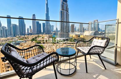 Apartment - 2 - 2 for rent in Burj Royale - Downtown Dubai - Dubai