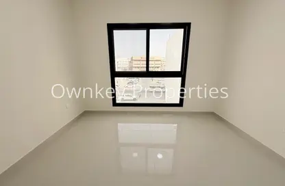 Apartment - Studio - 1 Bathroom for rent in Al Karama Sqaure - Al Karama - Dubai