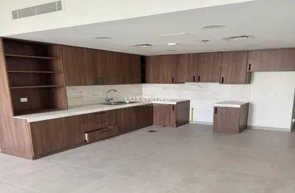 Apartment - 2 Bedrooms - 2 Bathrooms for rent in Ascot Residences - Town Square - Dubai