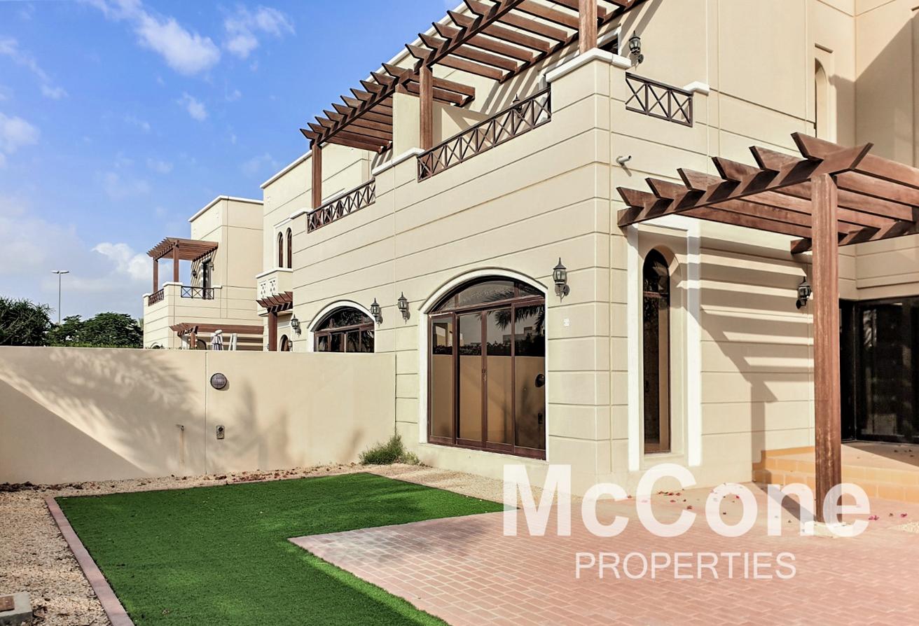 Upgraded | Huge Plot | Wood Flooring photo 14