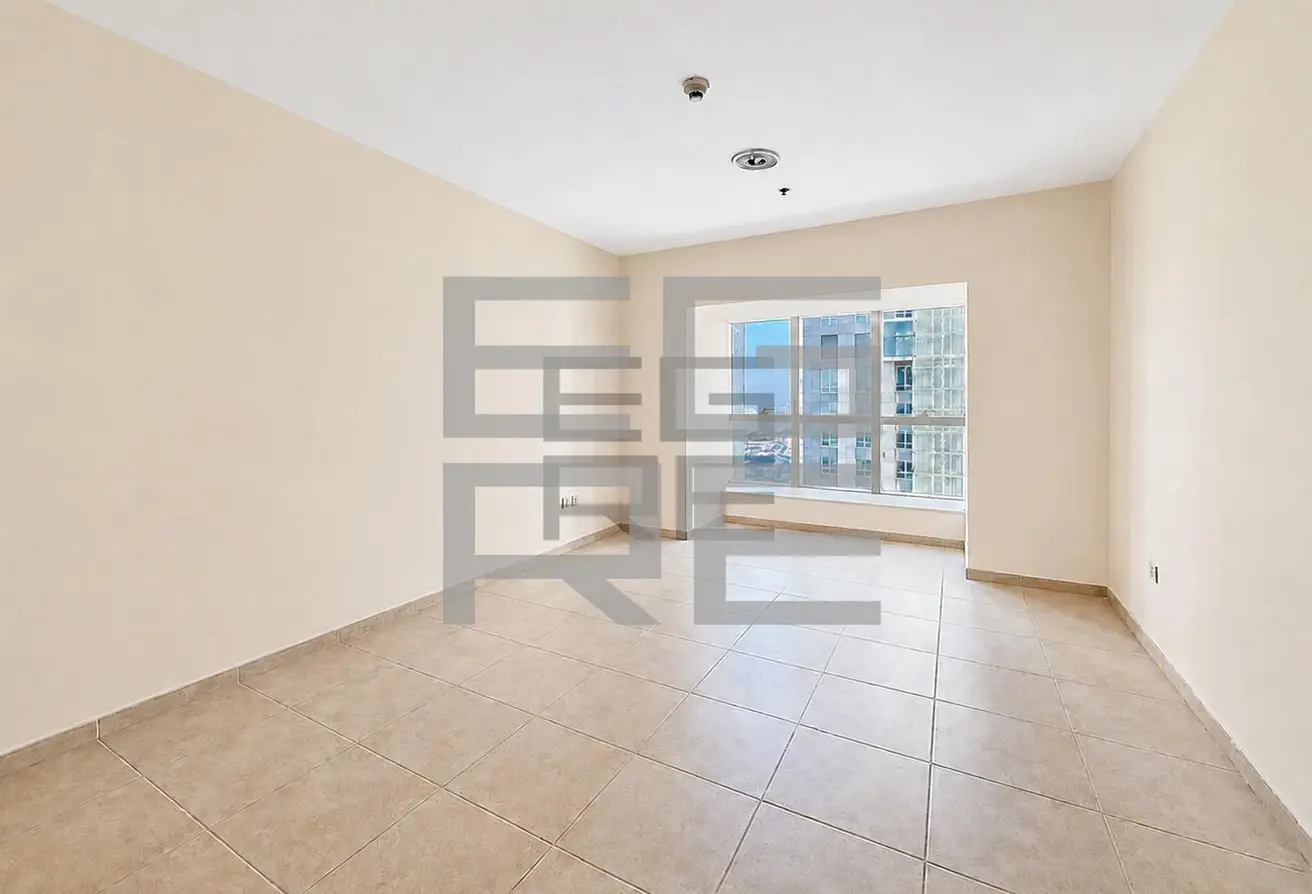 156080389 - Property Main Image