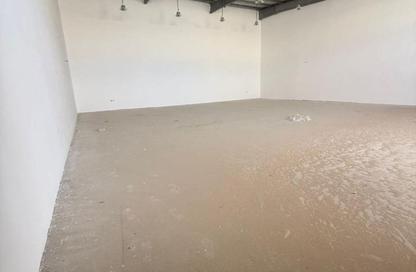 Warehouse - Studio - 1 Bathroom for rent in Umm Al Thuoob - Umm Al Quwain