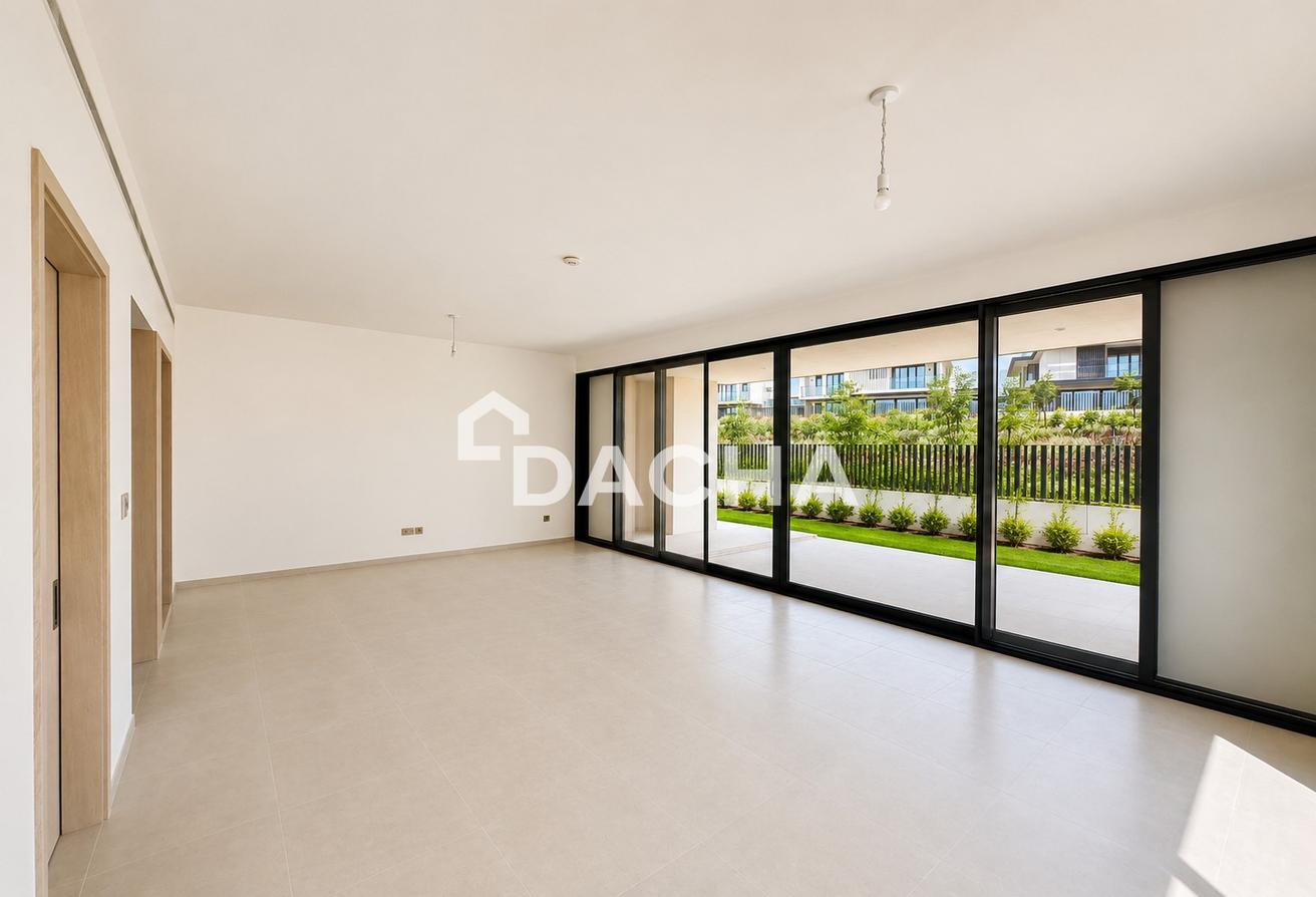 Inner Location | Near Amenities | Fully Landscaped photo 3