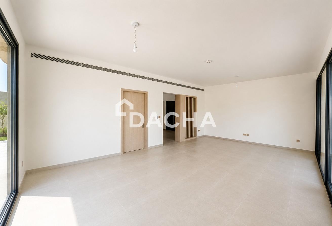 Inner Location | Near Amenities | Fully Landscaped photo 5