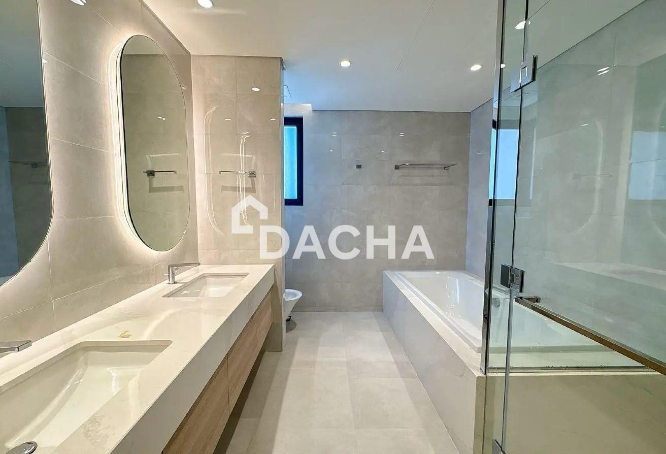 Inner Location | Near Amenities | Fully Landscaped photo 16