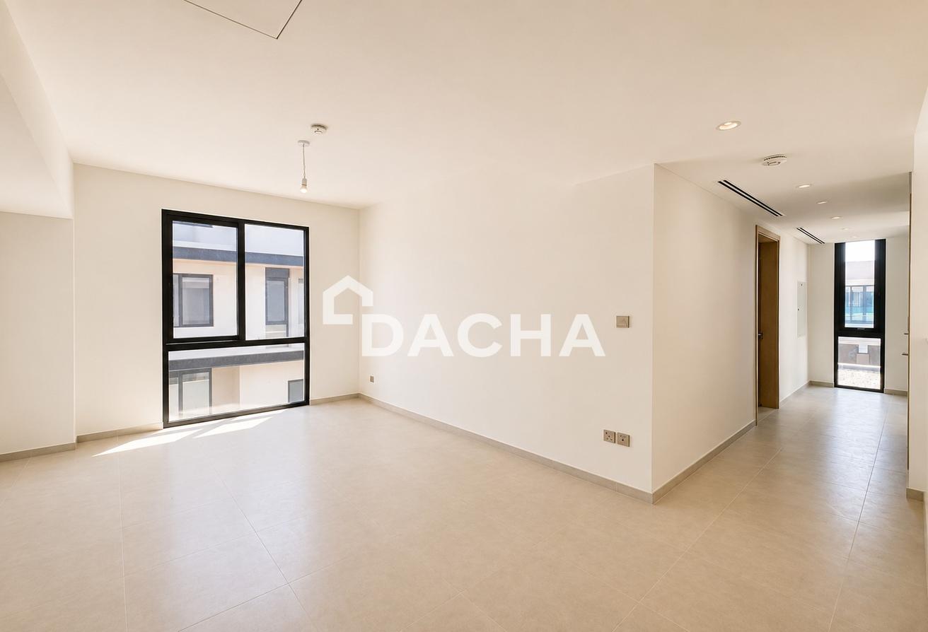 Inner Location | Near Amenities | Fully Landscaped photo 10
