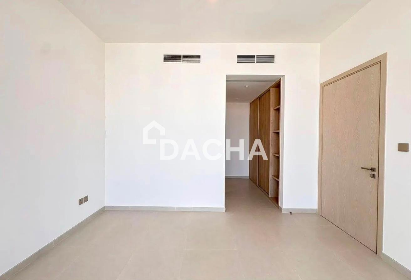 Inner Location | Near Amenities | Fully Landscaped photo 13