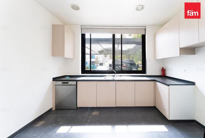 141917380 - Property Image 3