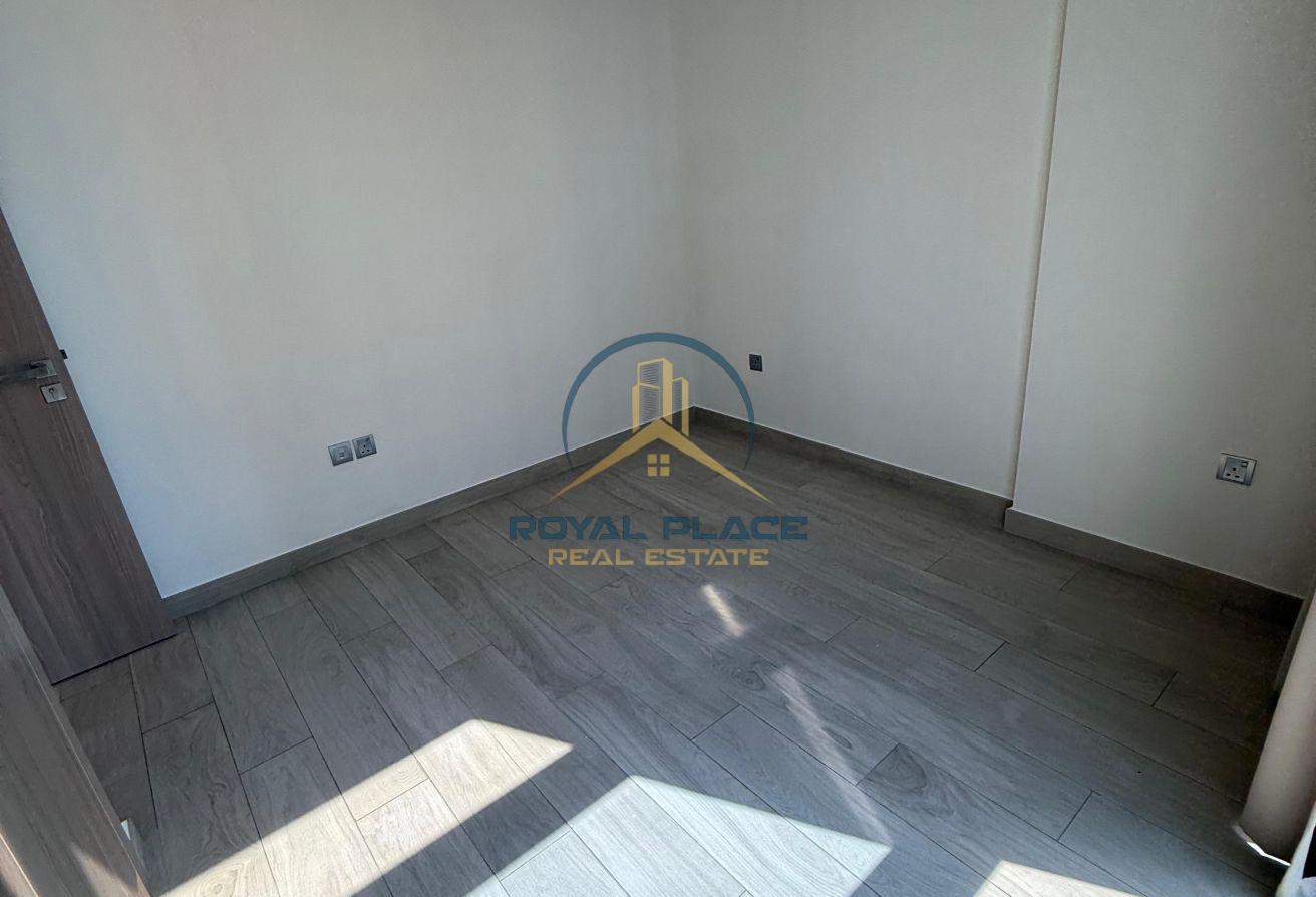 1BR Unfurnished | Ready to Move | Pool View photo 4