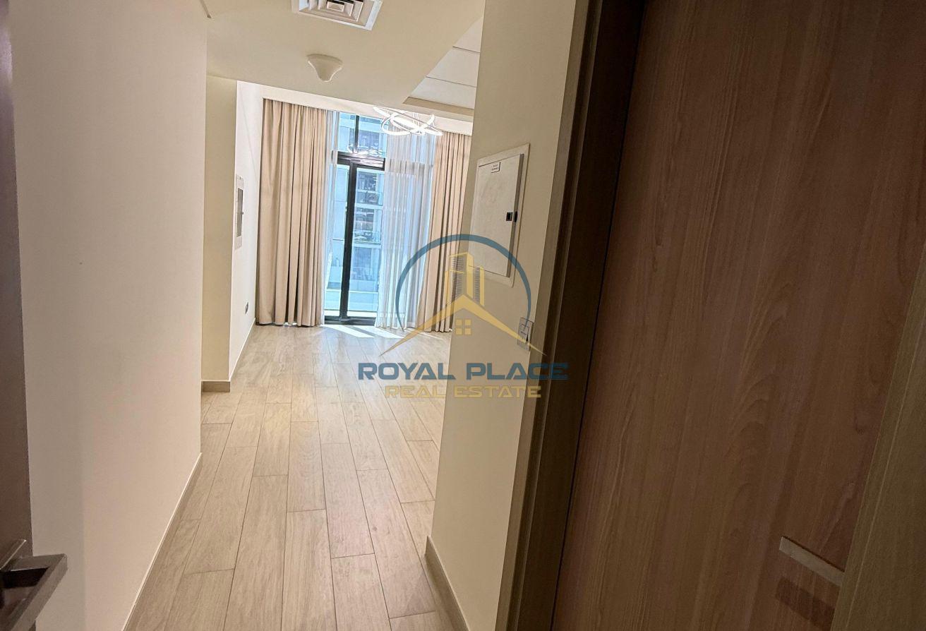 1BR Unfurnished | Ready to Move | Pool View photo 10