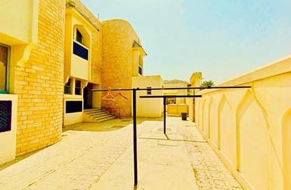 Villa - 7+ Bedrooms - 7+ Bathrooms for rent in Al Falaj - Al Riqqa - Sharjah