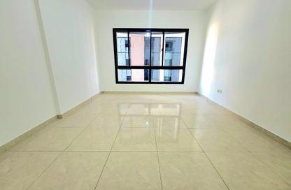 Apartment - 2 Bedrooms - 2 Bathrooms for rent in Al Najda Street - Abu Dhabi
