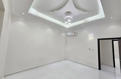 فيلا - 5 غرف نوم - 6 حمامات للايجار في أبراج الياسمين - جاردن سيتي - عجمان