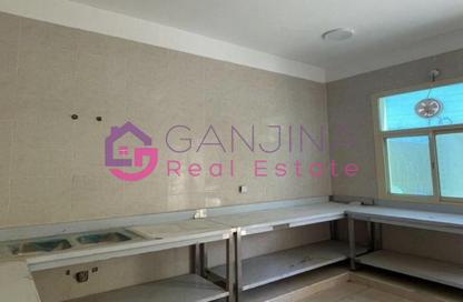 Labor Camp - Studio - 7+ for rent in Seih Al Bana - Ras Al Khaimah