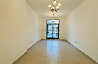 Apartment - 3 Bedrooms - 4 Bathrooms for rent in Masaken Al Hamriya 02 - Al Hamriya - Bur Dubai - Dubai Apartment - 3 Bedrooms - 4 Bathrooms for rent in Masaken Al Hamriya 02 - Al Hamriya - Bur Dubai - Dubai