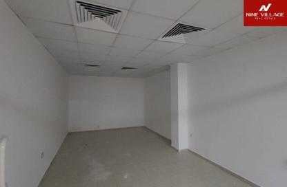 Shop - Studio - 1 for rent in Al Satwa - Dubai