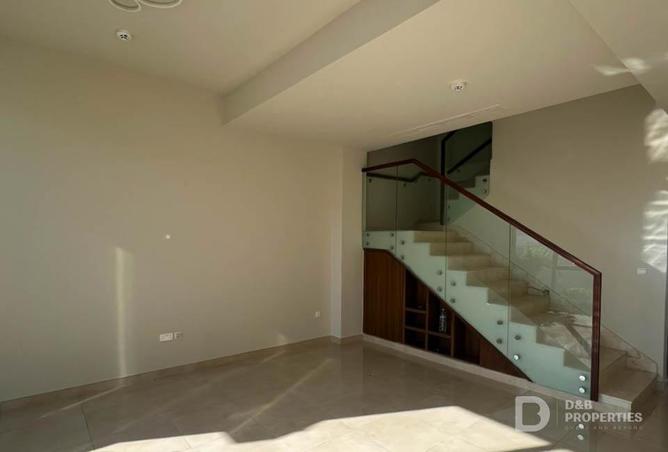 100852327 - Property Image 3