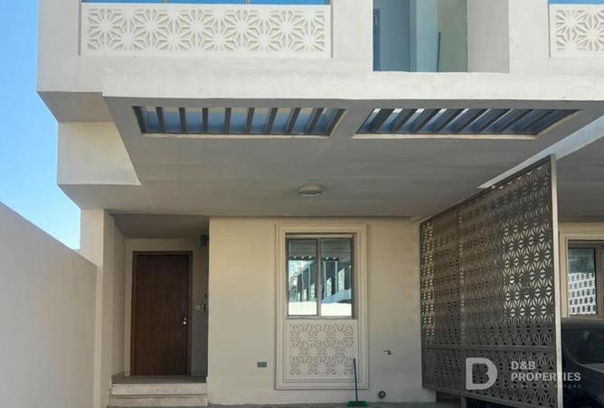 100852327 - Property Image 2