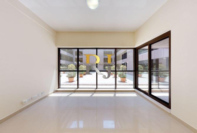 87457389 - Property Image 3