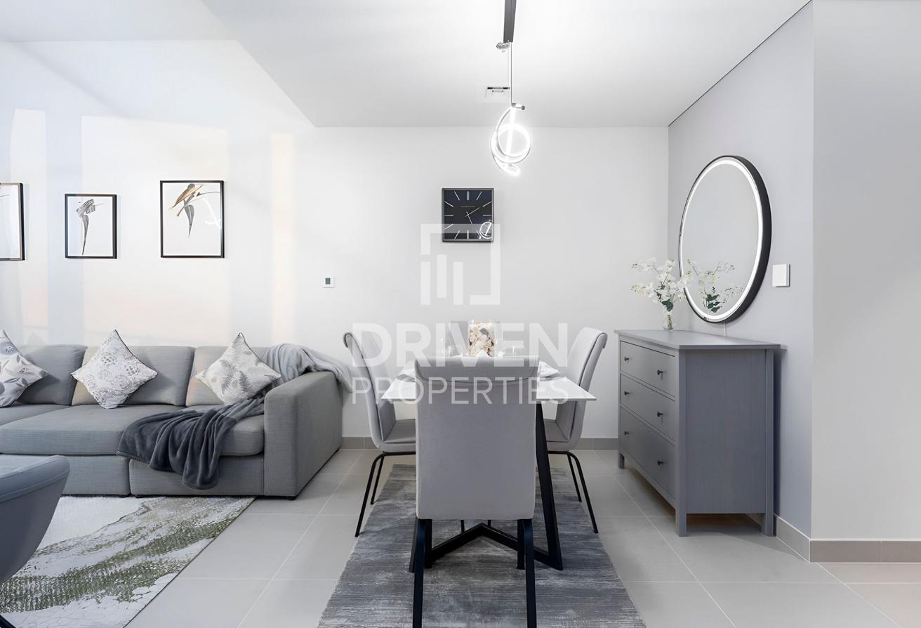 Designer Finishes | Prestigious Location | Vacant photo 8